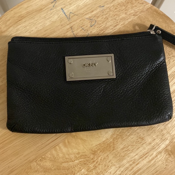 DKNY black wristlet - Picture 7 of 7